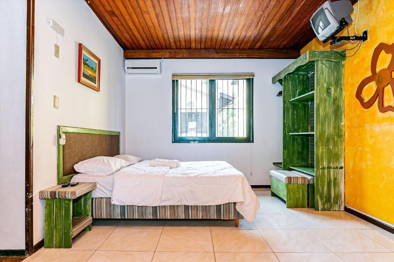Studios Duplos E Individuais 450M Da Praia Rai Florianópolis Exteriör bild